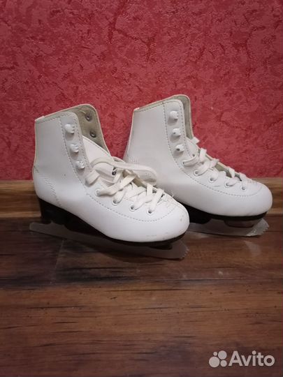Коньки фигурные 31-32