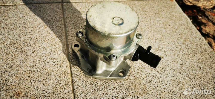 Вакуумный насос 1.5DCI nissan К9К renault
