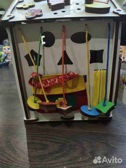 Домик бизи борд