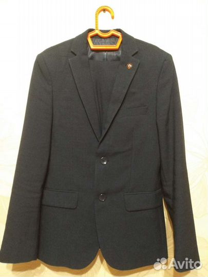 Костюм школьный