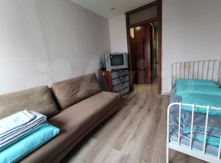 2-к. квартира, 45 м², 8/12 эт.