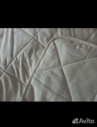 Льняные одеяла и подушки