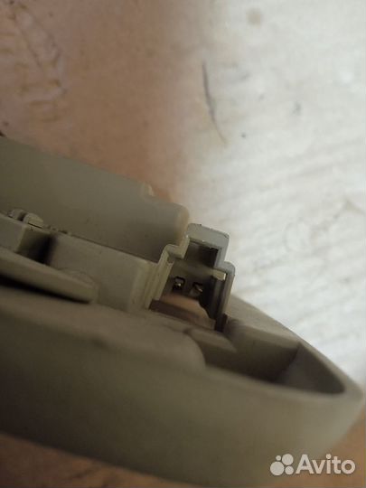 Плафон салонный Infiniti QX56