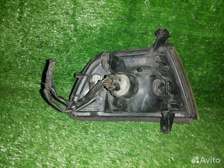 Габарит передний левый 120-87194 Mitsubishi Challe