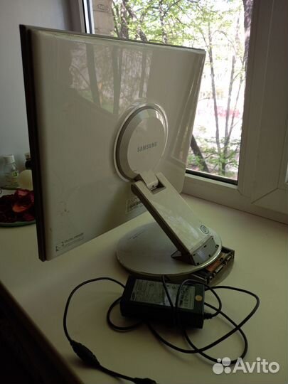 Монитор samsung 19