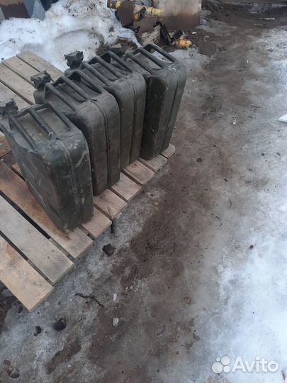 Канистра металлическая 20л