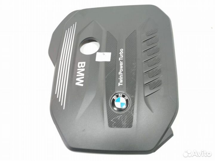 Декоративная крышка двигателя BMW 5 G30/G31 2018