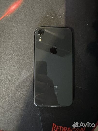 Телефон iPhone xr