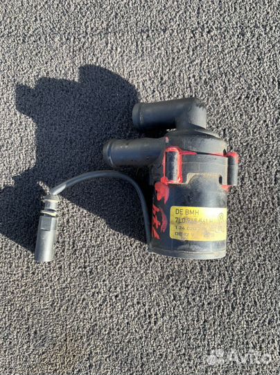 Насос водяной (помпа) Порше Кайен,Туарег