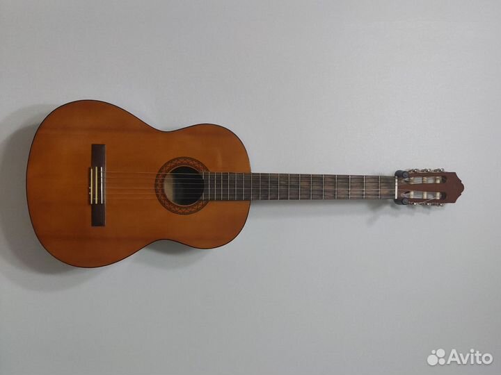 Классическая гитара yamaha c40