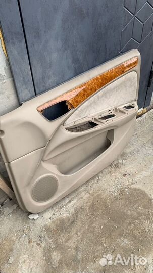 Обшивка двери блюберд силфи