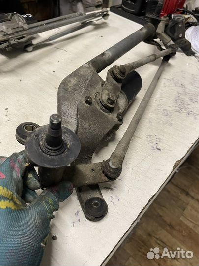 Трапеция дворников Nissan Primera P12E