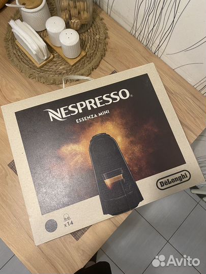 Кофемашина nespresso essenza mini