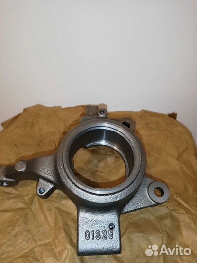 Кулак поворотный