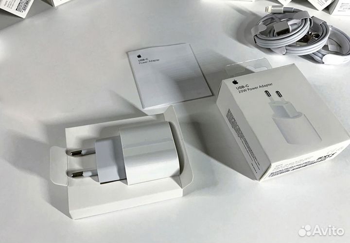 Беспроводная зарядка для iPhone + Адаптер