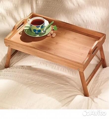 Столик деревянный для завтраков
