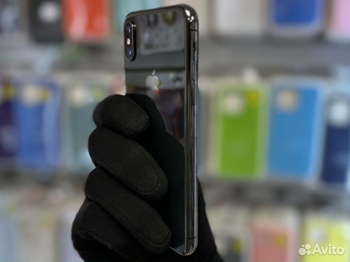 iPhone X, 64 ГБ