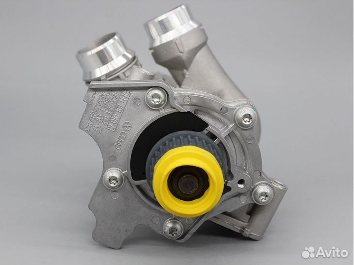 Помпа ож VAG алюминиевая в сборе 06H121010A