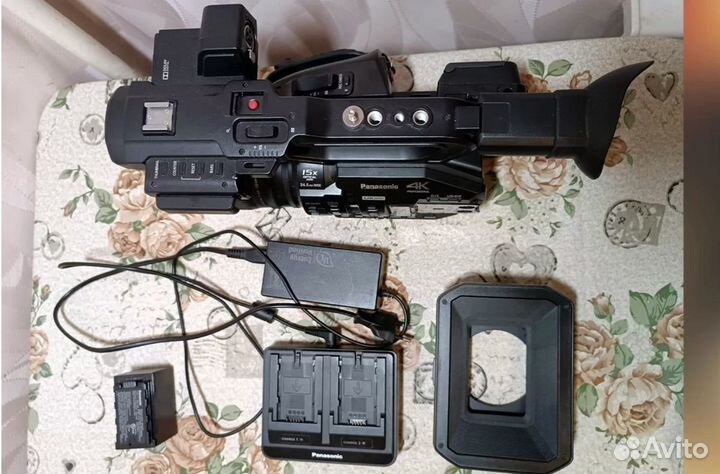 Видеокамера 4К Panasonic AG-UX90