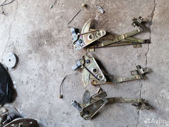 Стекло подъёмники Газ 31105