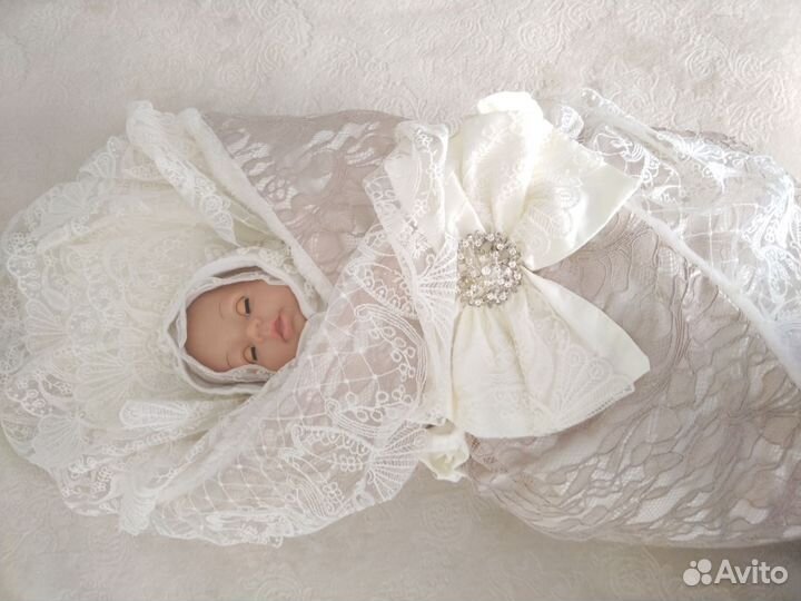 Продам комплект на выписку