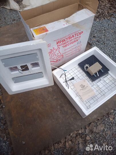 Инкубатор для яиц автоматический несушка