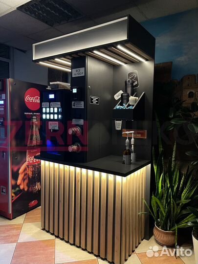 Кофейня самообслуживания, стойка кофе с собой