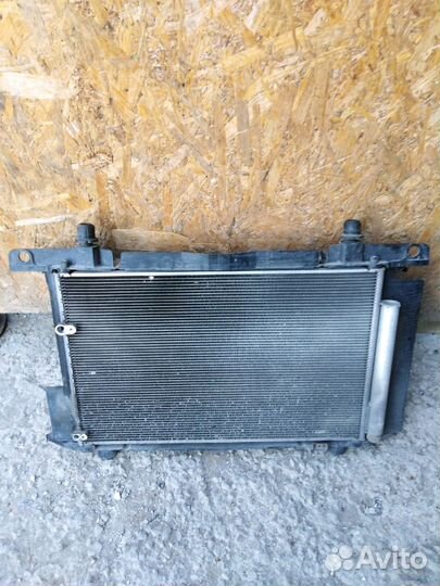 Радиатор Toyota Crorolla 150 / Auris