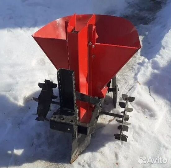 Продам грунтозацепы,плуг,лопату для мотоблока