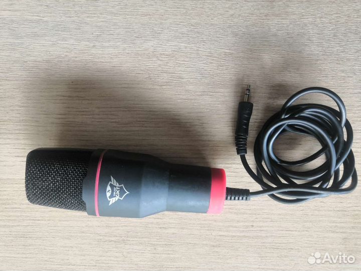 Микрофон Trust GXT