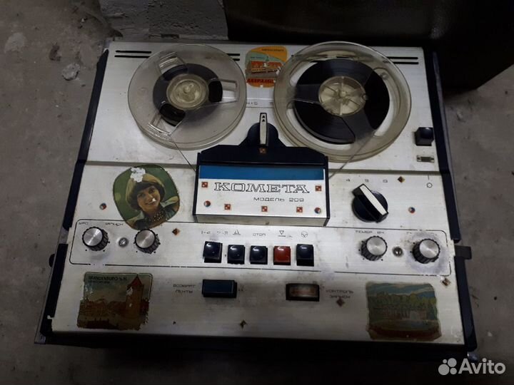 Продам катушечный магнитофон Комета 209