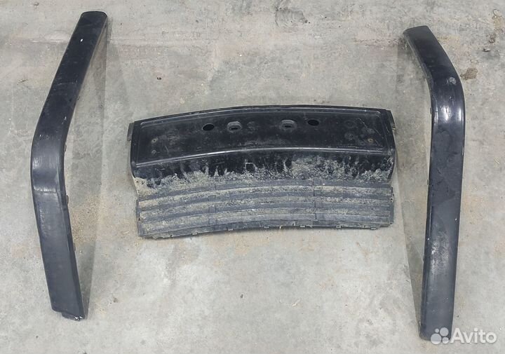 Молдинги для переднего бампера bmw 5 e34