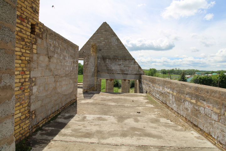 Дом 389 м² на участке 7 сот.