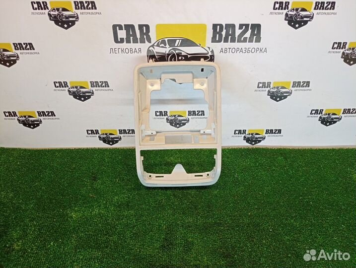 Накладка плафона внутреннего освещения