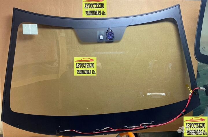 Заднее стекло на Kia Seltos