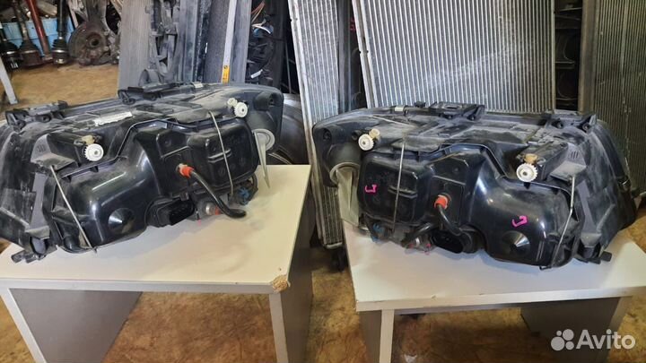 Передние фары Audi А6 C5 all road