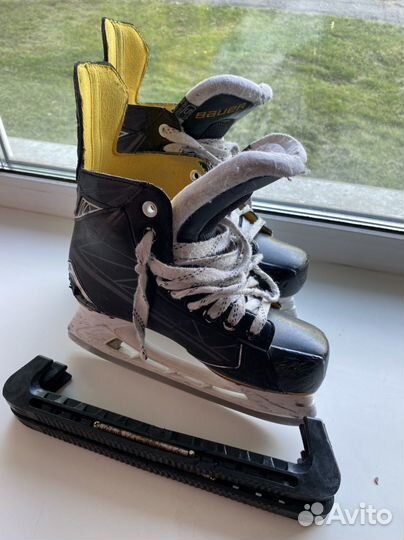 Коньки хоккейные