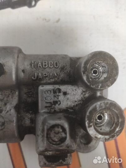 Регулятор тормозов Subaru Legasy BD