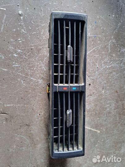 Дефлектор торпеды Mercedes W140