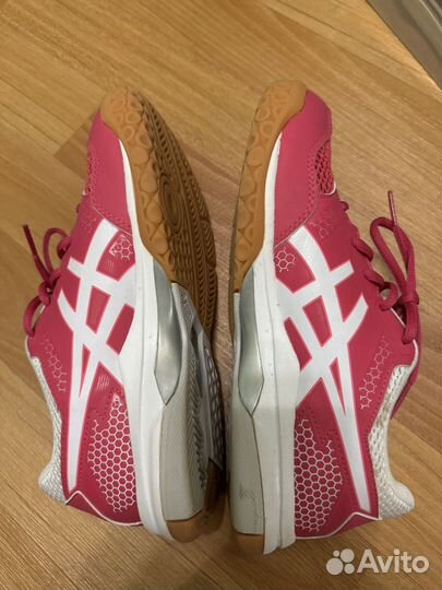 Кроссовки женские asics