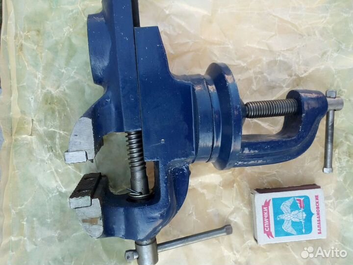 Тиски слесарные