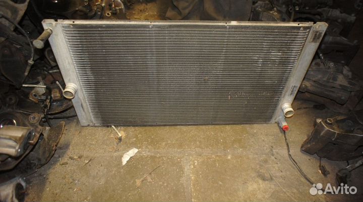 Вольво S40 C30 V50 радиатор 2.4 2.5т 36000379