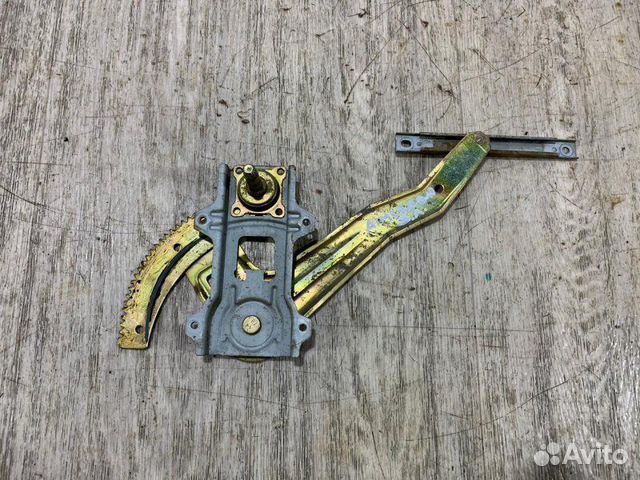 Стеклоподъемник Nissan Almera Classic B10