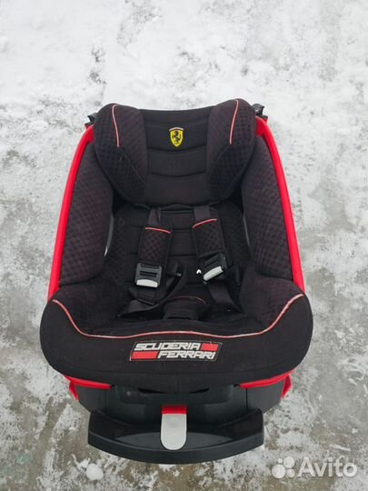 Автокресло детское Ferrari