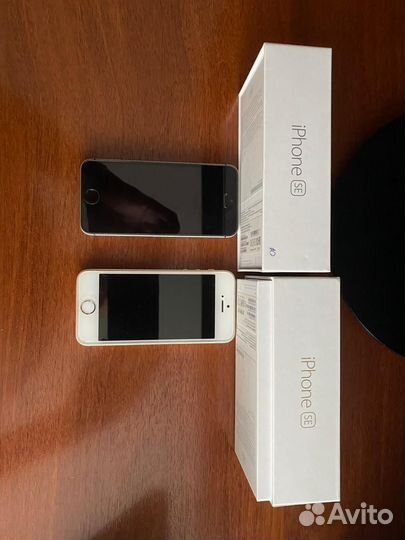 iPhone SE, 32 ГБ