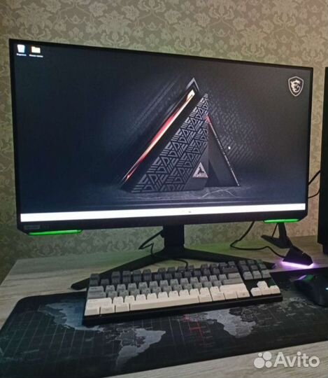 Монитор Samsung Odyssey G7 S28AG702NI