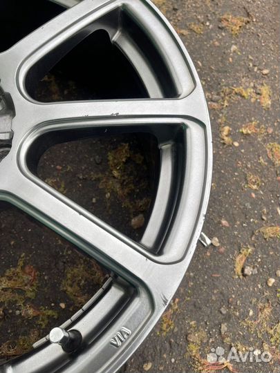 8,3кг красивые диски Monza Version R R17 5-114,3