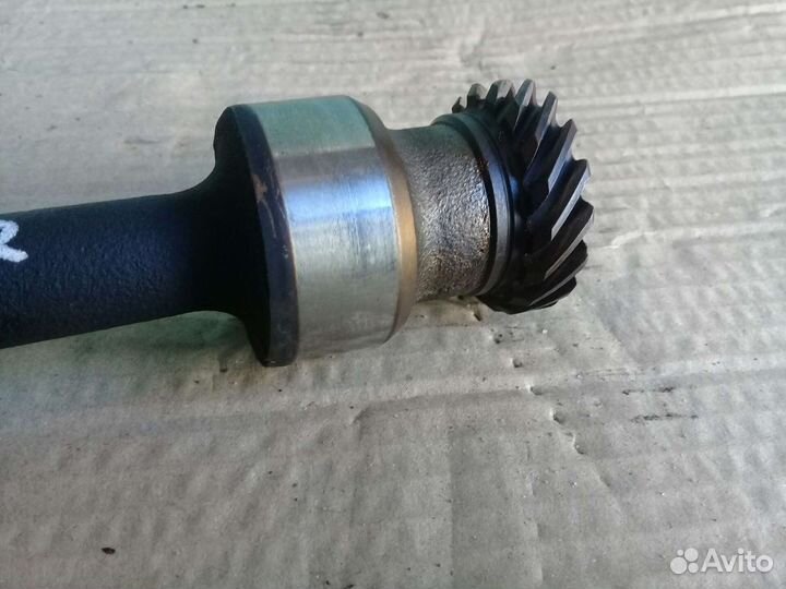 Промежуточный вал 1.8 ADR Volkswagen Passat B5