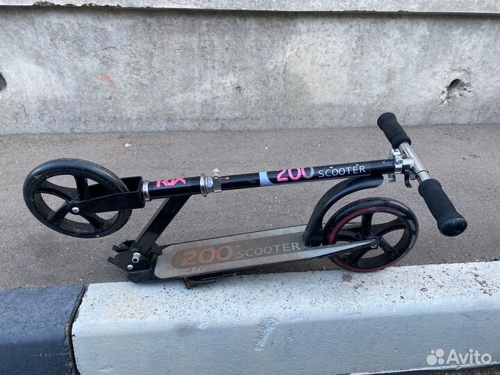 Самокат детский новый