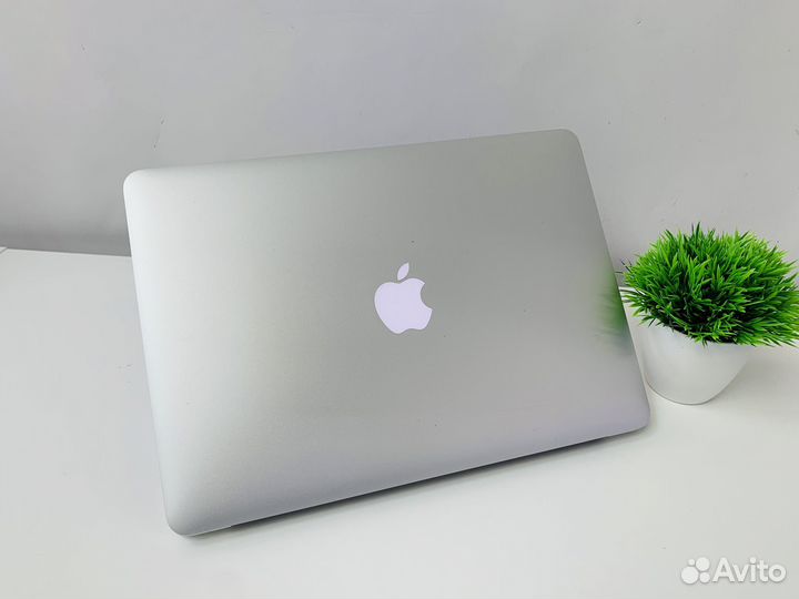 Macbook Air 13 2017 i7 256gb